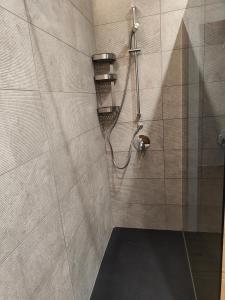 Bilik mandi di Luxury Berto Home