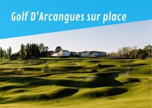 uma vista para um lugar surpresa para campos de golfe em Ursuia Zazpi Au coeur du Golf d'Arcangues em Arcangues
