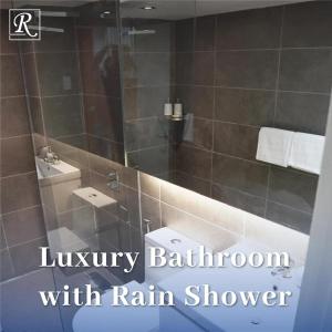 Koupelna v ubytování Radlett Residences Hotel - Tuguegarao