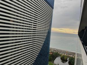 Γενική θέα στη θάλασσα ή θέα στη θάλασσα από  αυτό το ξενοδοχείο διαμερισμάτων