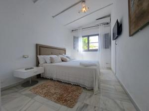 Kép Villa RomAntica pool 15 min P. Banus szállásáról Esteponában a galériában