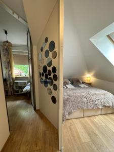 Posteľ alebo postele v izbe v ubytovaní Comfort Zone Ostroda BOHO SCANDI