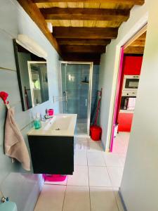 Fotografie z fotogalerie ubytování Bungalows Arc en Ciel v destinaci Sainte-Anne
