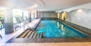 Bazén v ubytování Hotel Seefelderhof nebo v jeho okolí