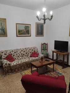 Telewizja i/lub zestaw kina domowego w obiekcie Casa Graziella