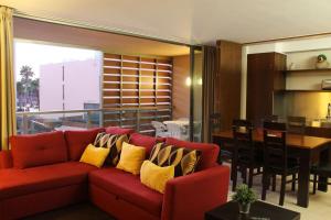 Χώρος καθιστικού στο Herdade dos Salgados 2 Bedrooms T2-12A-1D is located next to the entrance of Vila das Lagoas Albu