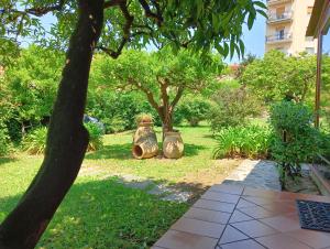 Zahrada ubytování Villetta con giardino a due passi dal mare