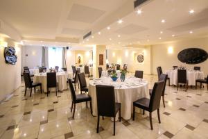 Reštaurácia alebo iné gastronomické zariadenie v ubytovaní Grand Hotel Impero - Wellness & Exclusive SPA