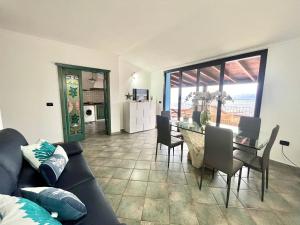 Posedenie v ubytovaní Cala Gonone house
