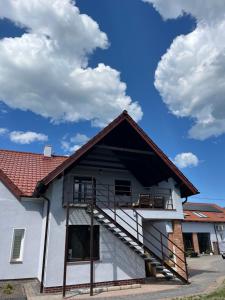 Budova, kde se ubytování v soukromí nachází