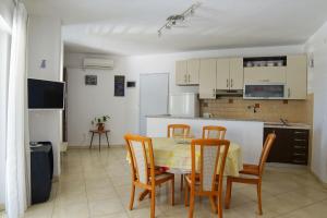 Fotografie z fotogalerie ubytování Apartment Nena v destinaci Podstrana
