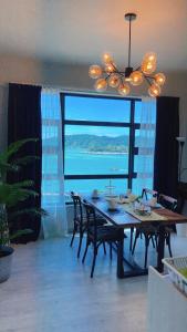 Fotografie z fotogalerie ubytování Mango House3-LuxurySweet I Biggest unit I infinity pool I Wifi-JQ v destinaci Kota Kinabalu