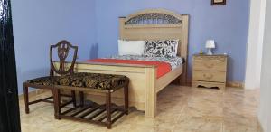 Cama o camas de una habitación en Little Savoy Guest House new