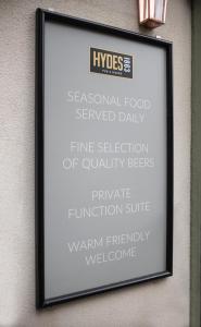 Certifikát, hodnocení, plakát nebo jiný dokument vystavený v ubytování Wilmslow Lodge