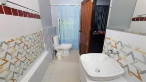 Koupelna v ubytování Siva House + 21 fotografií