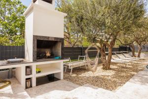 Fotografie z fotogalerie ubytování Sunluxvilla ,Heated Pool, IR Sauna v destinaci Kaštela