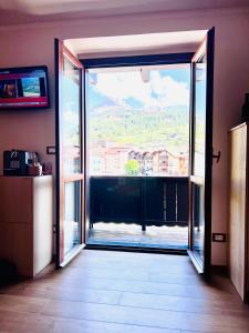 Nespecifikovaný výhled na hory nebo výhled na hory při pohledu z apartmánu
