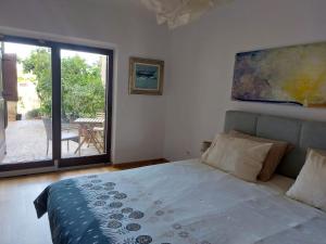 Apartment Irena-Pula Marina tesisinde bir odada yatak veya yataklar