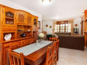 Kuchyň nebo kuchyňský kout v ubytování AMPLIO CHALET CON GRAN PISCINA