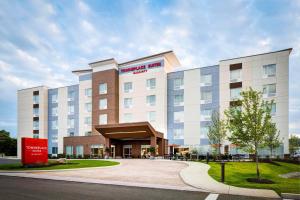 una rappresentazione delle suite dell'Hampton Inn niagara sul lago di SpringHill Suites by Marriott Cape Canaveral Cocoa Beach a Cape Canaveral