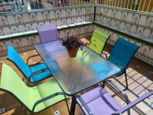 Piso Centrico 1.5km Playa con gran terraza +vistas的休息区