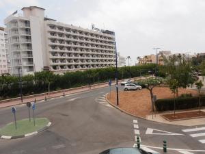 an empty street in front of a large building at Maestro Bayarri HC-2D in Peñíscola
