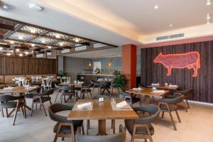 Restauracja lub miejsce do jedzenia w obiekcie AluaSoul Mallorca Resort - Adults only