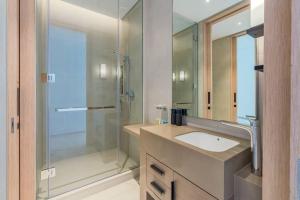 Koupelna v ubytování Exclusive! Ultimate Luxury at Address Beach resort