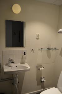 Koupelna v ubytování Hotel Falun