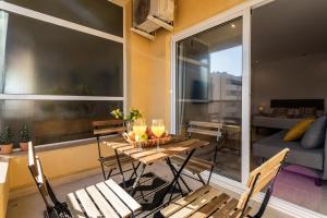 Część wypoczynkowa w obiekcie Sur Suites PYR vista mar