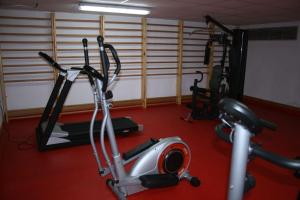 Fitness centrum a/nebo fitness zařízení v ubytování CAPRI-TURIS Luxe Apartamentos