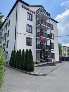 Budova, kde se aparthotel nachází