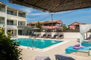 Bazén v ubytování Delight Corfu Apart Hotel, Sidari nebo v jeho okolí
