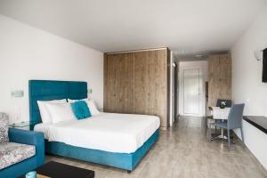 Postel nebo postele na pokoji v ubytování Delight Corfu Apart Hotel, Sidari