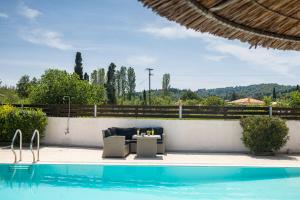Bazén v ubytování Delight Corfu Apart Hotel, Sidari nebo v jeho okolí