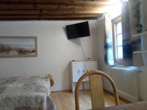 Fotografie z fotogalerie ubytování See- und Altstadthäusle - alles direkt vor der Haustür - Bodenseeufer Natur Altstadt Bahnhof Bora-Sauna - klein und super zentral zum See ÖPNV Stadt Natur etc - Appartement Historica v destinaci Radolfzell am Bodensee