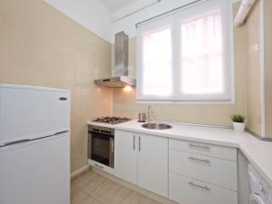 Kuchyňa alebo kuchynka v ubytovaní Suites4days Gaudi Eixample