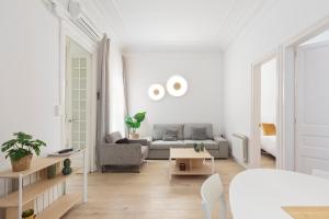 Posedenie v ubytovaní Suites4days Gaudi Eixample