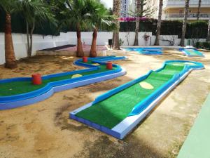 Bazén v ubytování CAPRI-TURIS Luxe Apartamentos nebo v jeho okolí