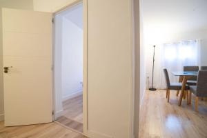 Fotografie z fotogalerie ubytování Plaza España I calle Isabel la Católica 3BR 2BH v destinaci Madrid