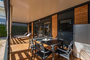 Ein Balkon oder eine Terrasse in der Unterkunft Guest House Malenica