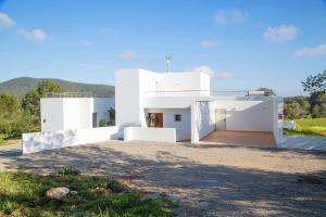 Fotografia z galérie ubytovania Modern Villa in Cala Jondal Porroig v destinácii San Jose de sa Talaia
