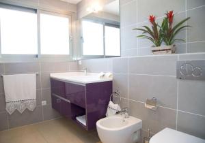 Fotografia z galérie ubytovania Modern Villa in Cala Jondal Porroig v destinácii San Jose de sa Talaia
