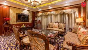 Posezení v ubytování Express Inn The Business Luxury Hotel