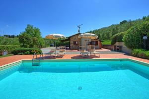 The swimming pool at or close to Cuccardino by PosarelliVillas