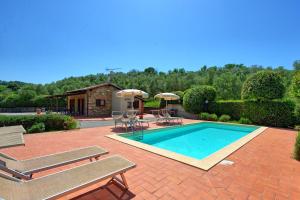 The swimming pool at or close to Cuccardino by PosarelliVillas