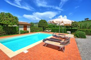 The swimming pool at or close to Cuccardino by PosarelliVillas