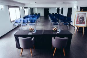 Espace de conférence ou salle de réunion dans l'établissement ONOMO Hotel Rabat Terminus