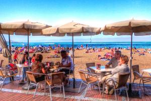 Hostia v ubytovaní Fabulous Canteras first Beachfront