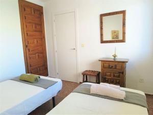 Zdjęcie z galerii obiektu Evans Realty AN 1ª línea playa & Piscina & Tenis w mieście Algarrobo-Costa